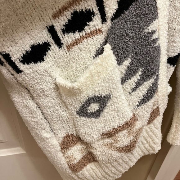 Cardigan - Picture 6 of 6